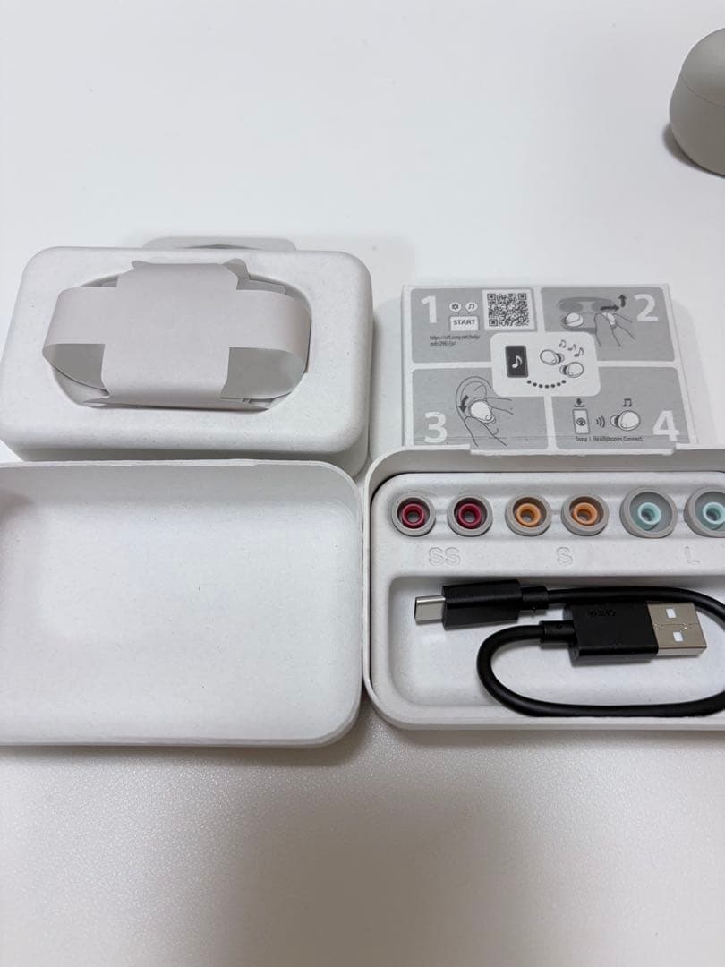 SONY WF-1000XM5 プラチナシルバー(ノイズキャンセリングイヤホン)