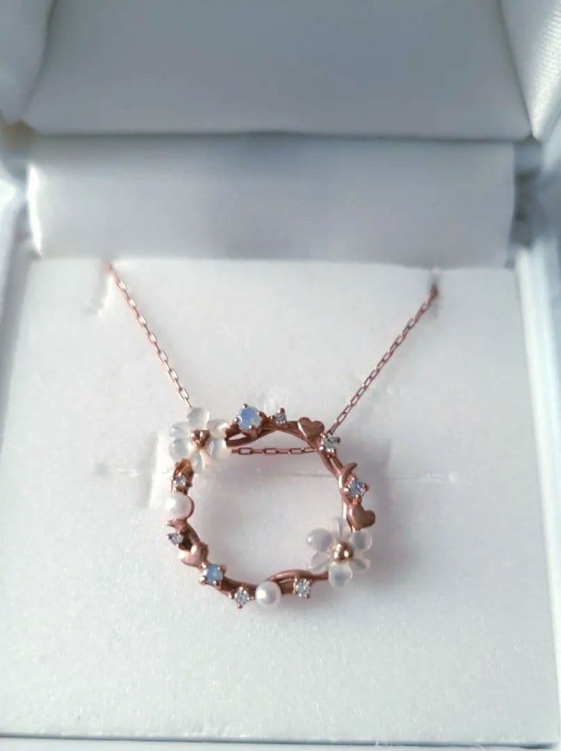 Samantha Tiara フラワーブーケ　ネックレス