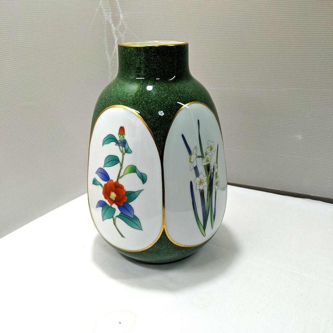 香蘭社　花瓶　茶席の花