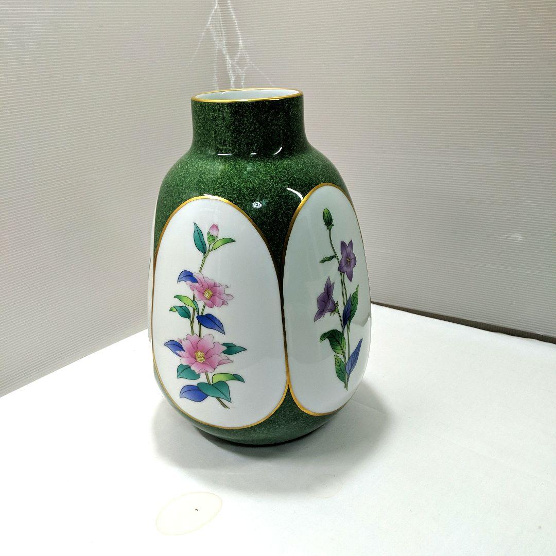 香蘭社　花瓶　茶席の花