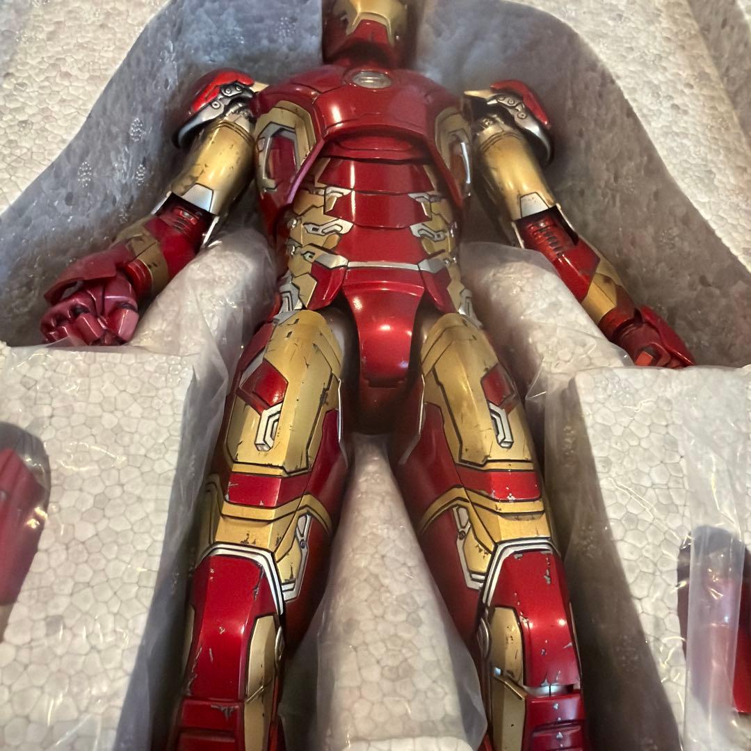 【美品】ホットトイズ アイアンマン マーク43（エイジ・オブ・ウルトロン）