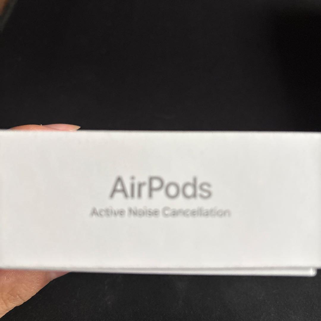 Apple AirPods4 ノイズキャンセリング付き