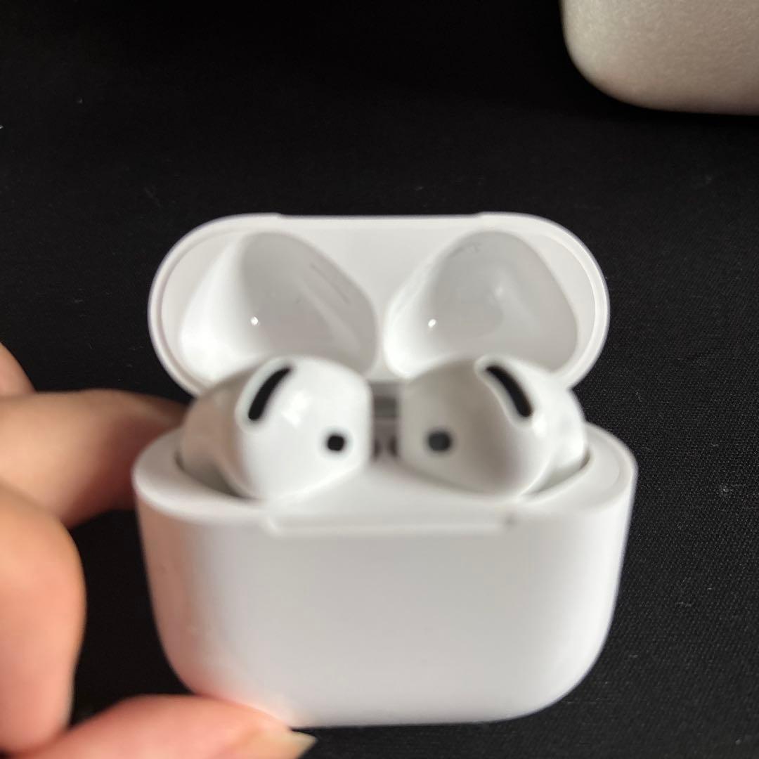 Apple AirPods4 ノイズキャンセリング付き
