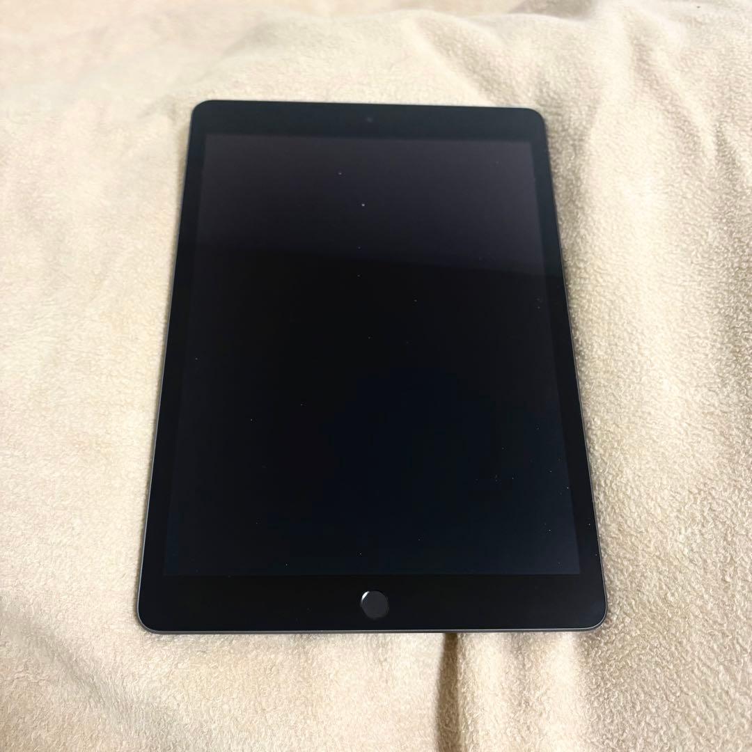 iPad (第9世代) 64GB スペースグレー