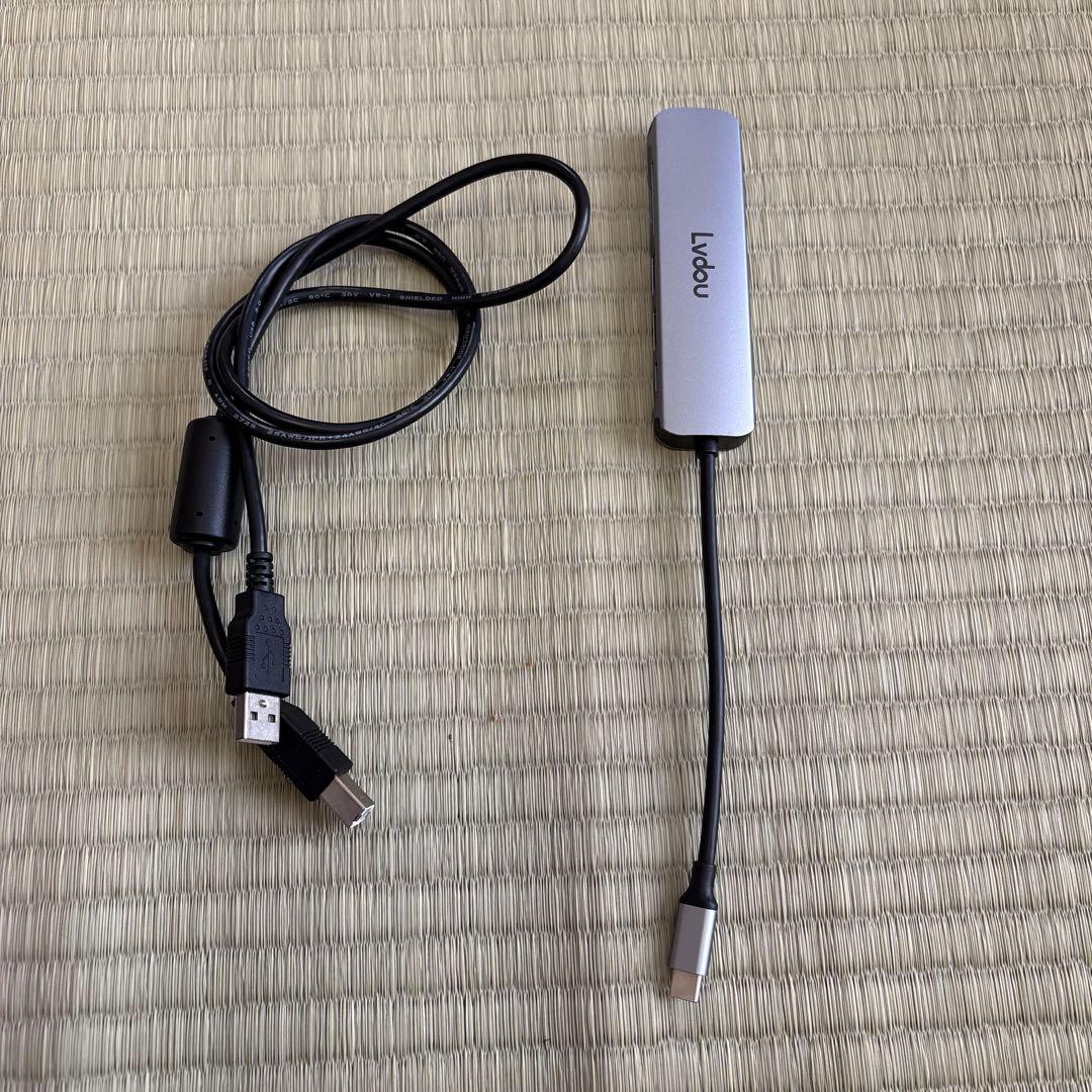 AKAI MPK mini plus 37鍵盤　MIDIキーボード