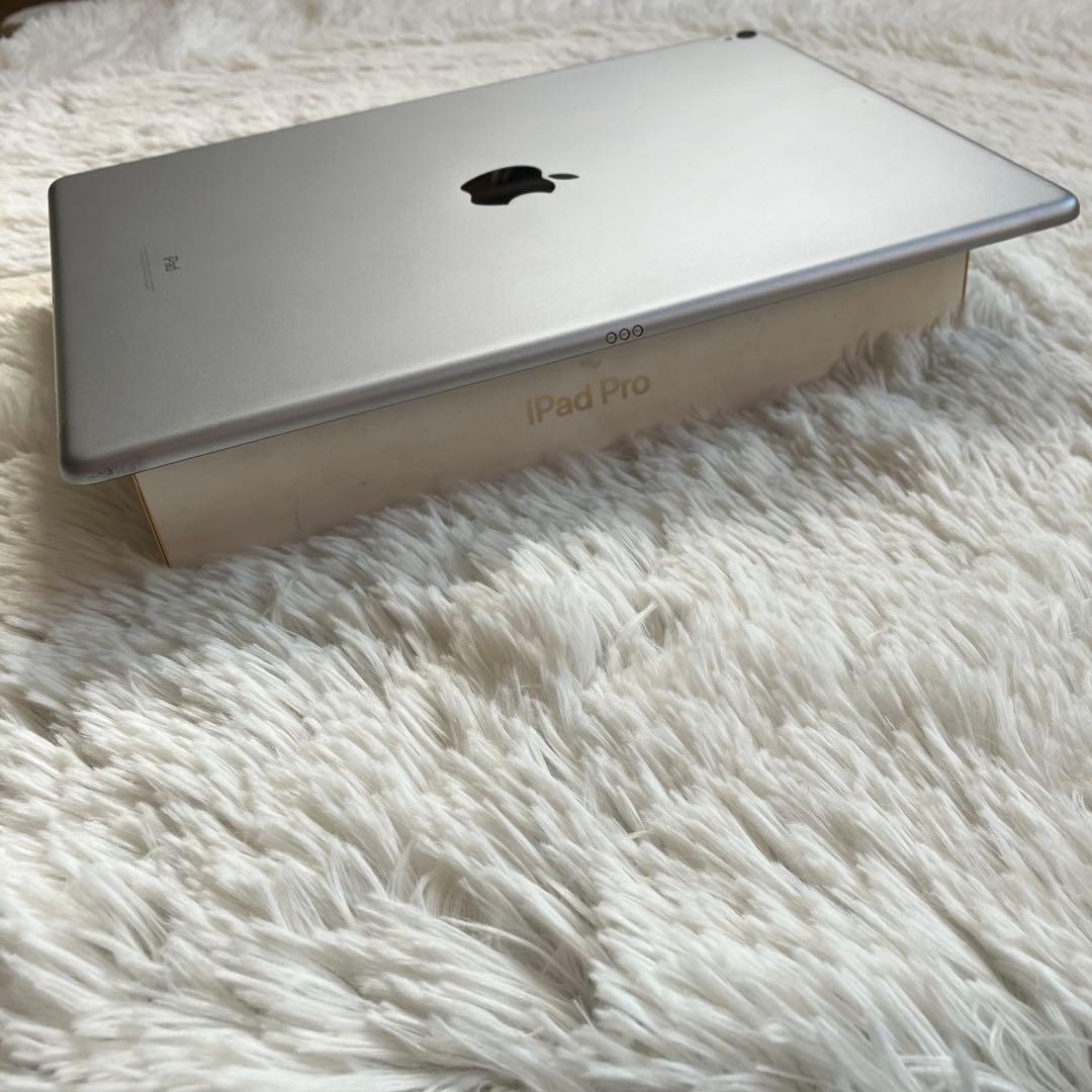 【完動品】iPad Pro 12.9 第2世代 256GB 【すぐ発送】