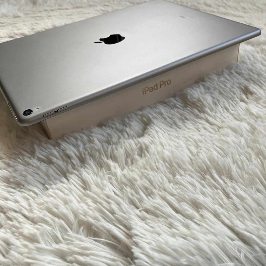 【完動品】iPad Pro 12.9 第2世代 256GB 【すぐ発送】