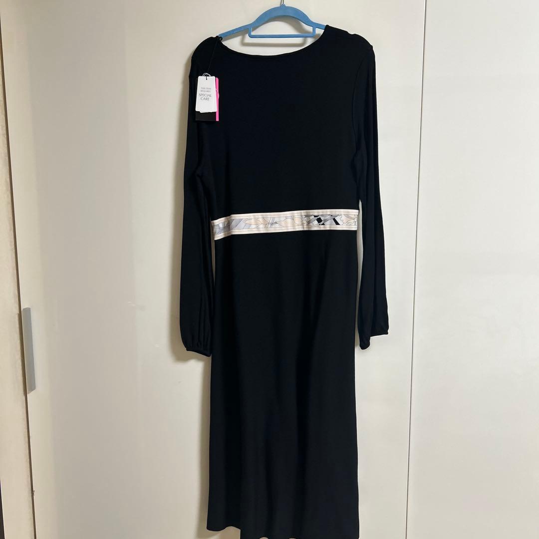 専用です。レオナール 未使用ニットワンピース42