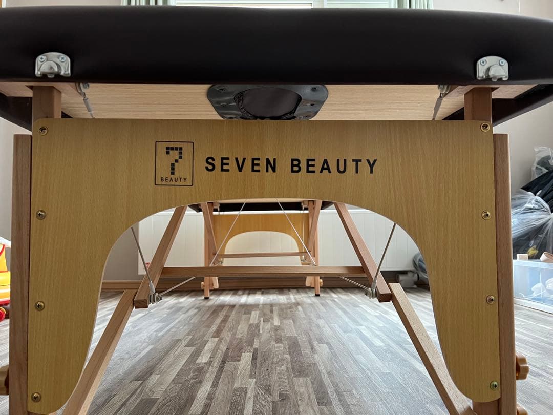 【引き取り・受け渡し希望】 軽量木製折り畳みベッド エステ.整体.マッサージ用