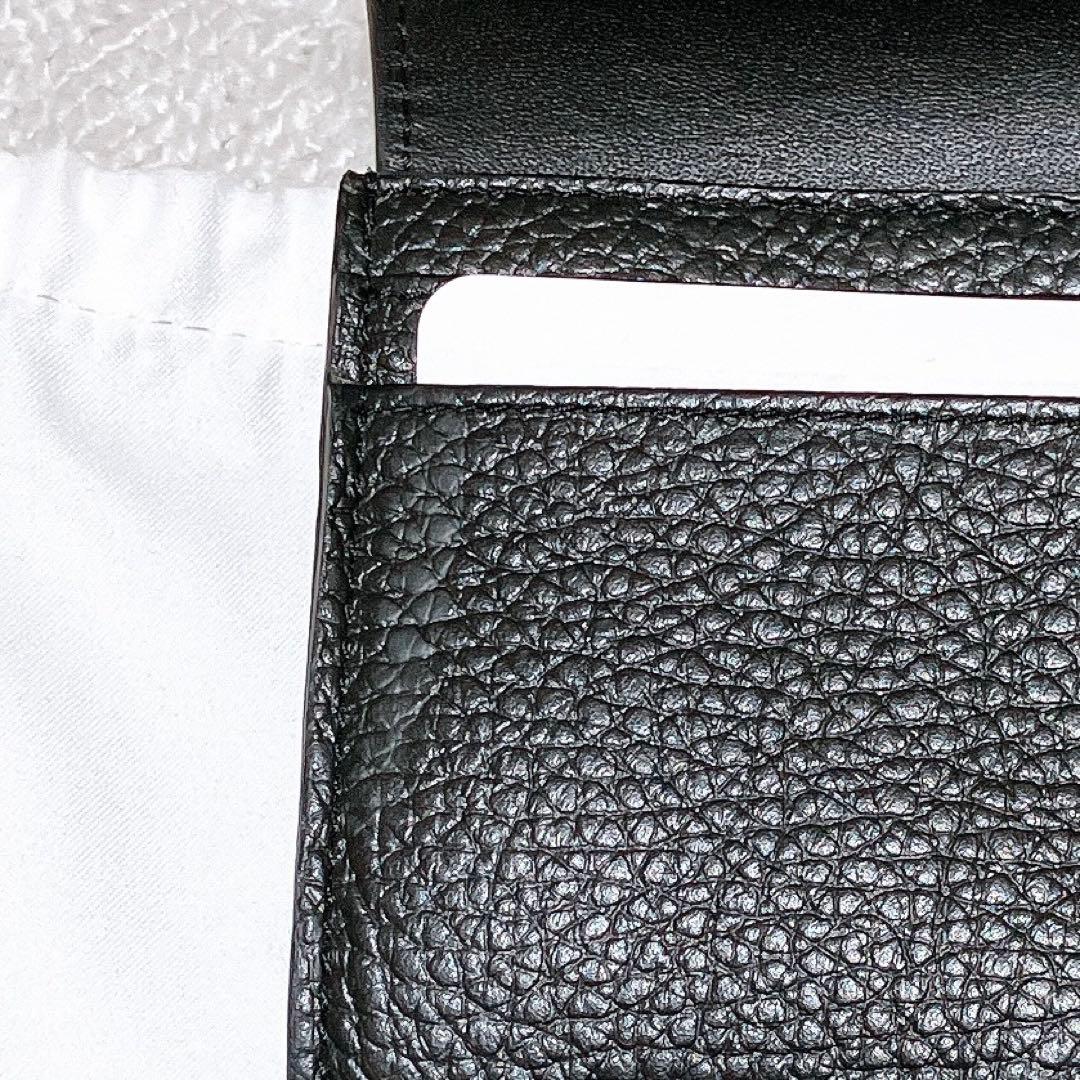 【訳あり・箱付き未使用品】フルラ　スリーク　フラップ式長財布　レザー　アーチロゴ