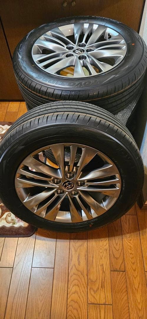 新車外し！25年トヨタ 40系 アルファード　純正18インチ PCD120/5H