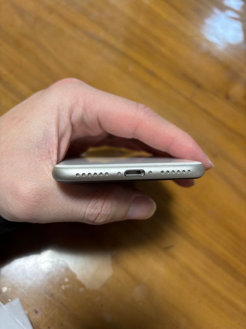 Apple iPhone se 第2世代 64GB