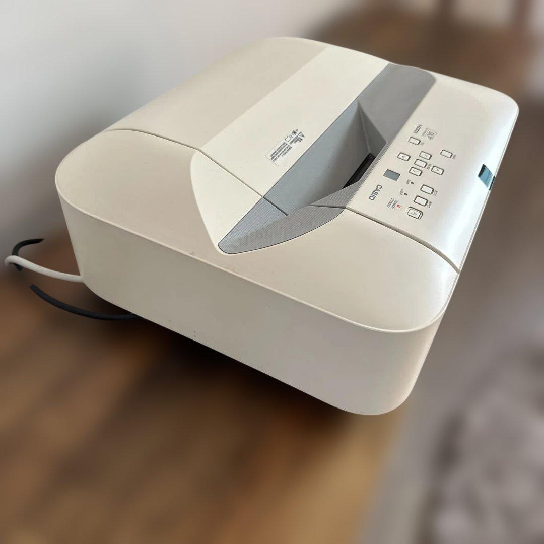 CASIO 単焦点プロジェクターXJ-UT310WN 本体 ホワイト