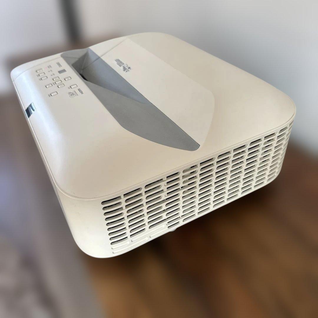 CASIO 単焦点プロジェクターXJ-UT310WN 本体 ホワイト