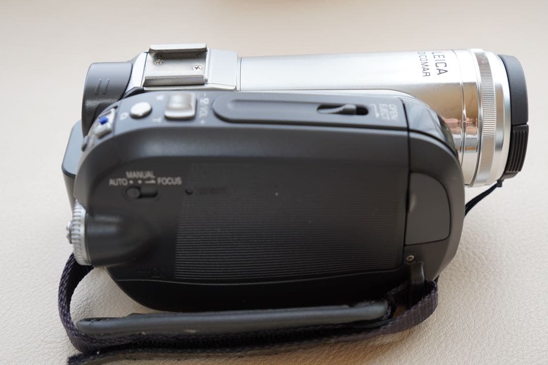 ビデオカメラ Panasonic NV-GS320-S
