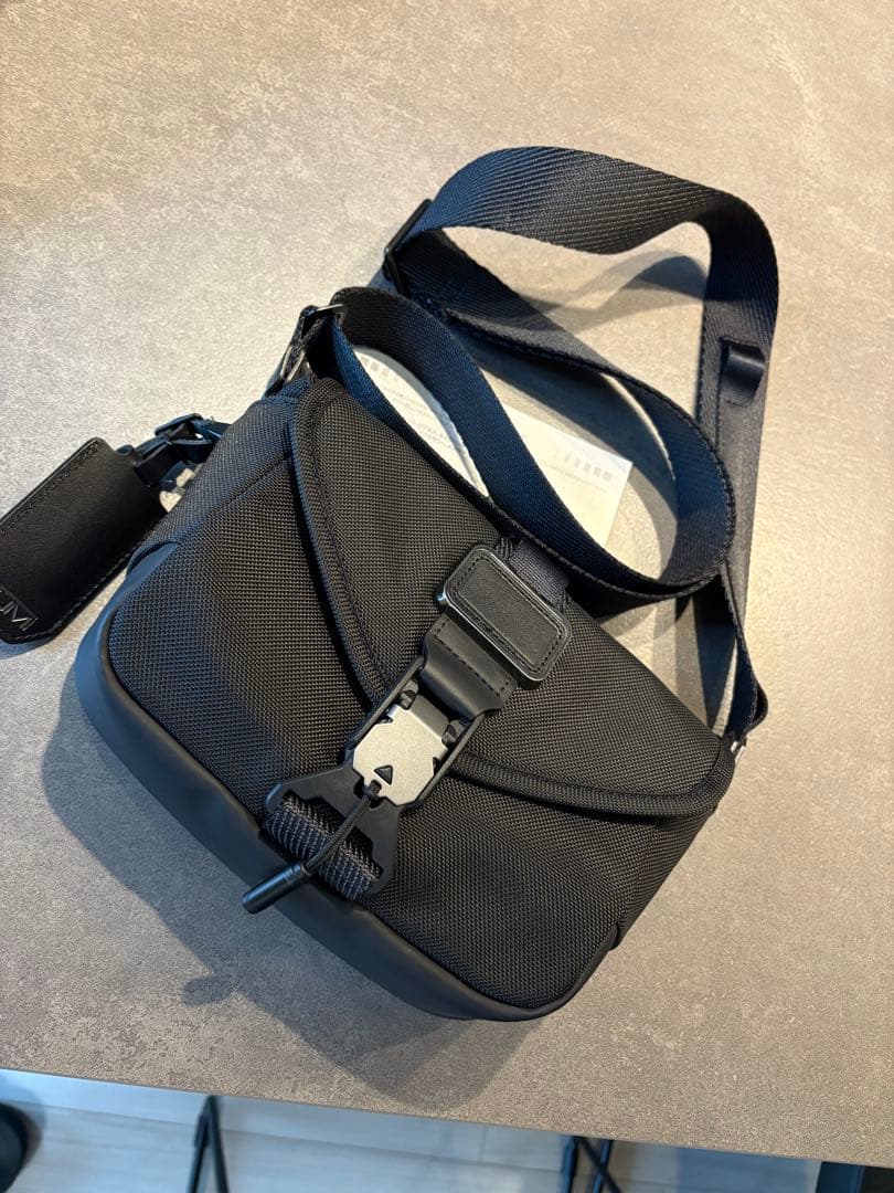 国内正規TUMI コンパス　クロスボディ