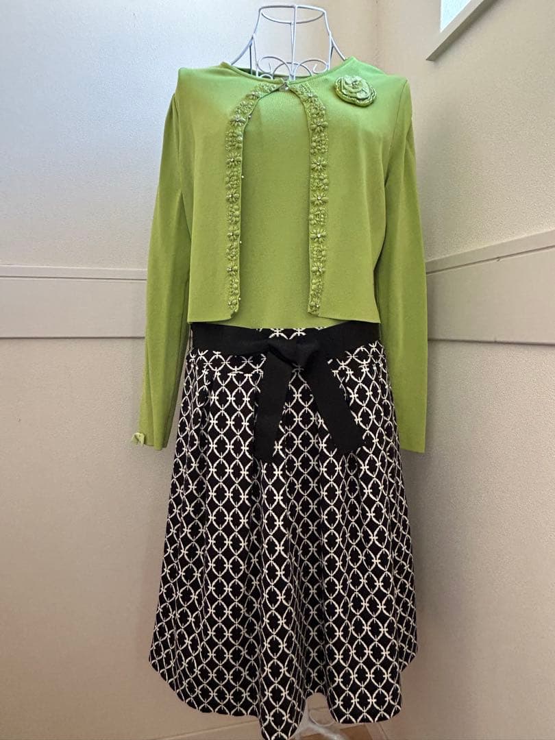 スーパービューティー　42 ワンピース　➕　カーディガン　セット　L