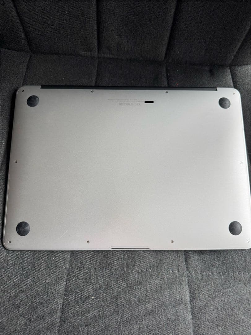 さ*1様 MacBook Air Early 2015/13.3インチ/SSD