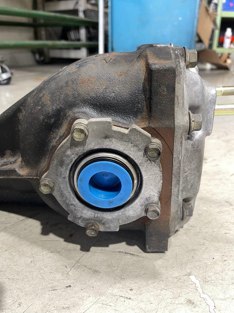 スバルGC8WRX stiリアデフ