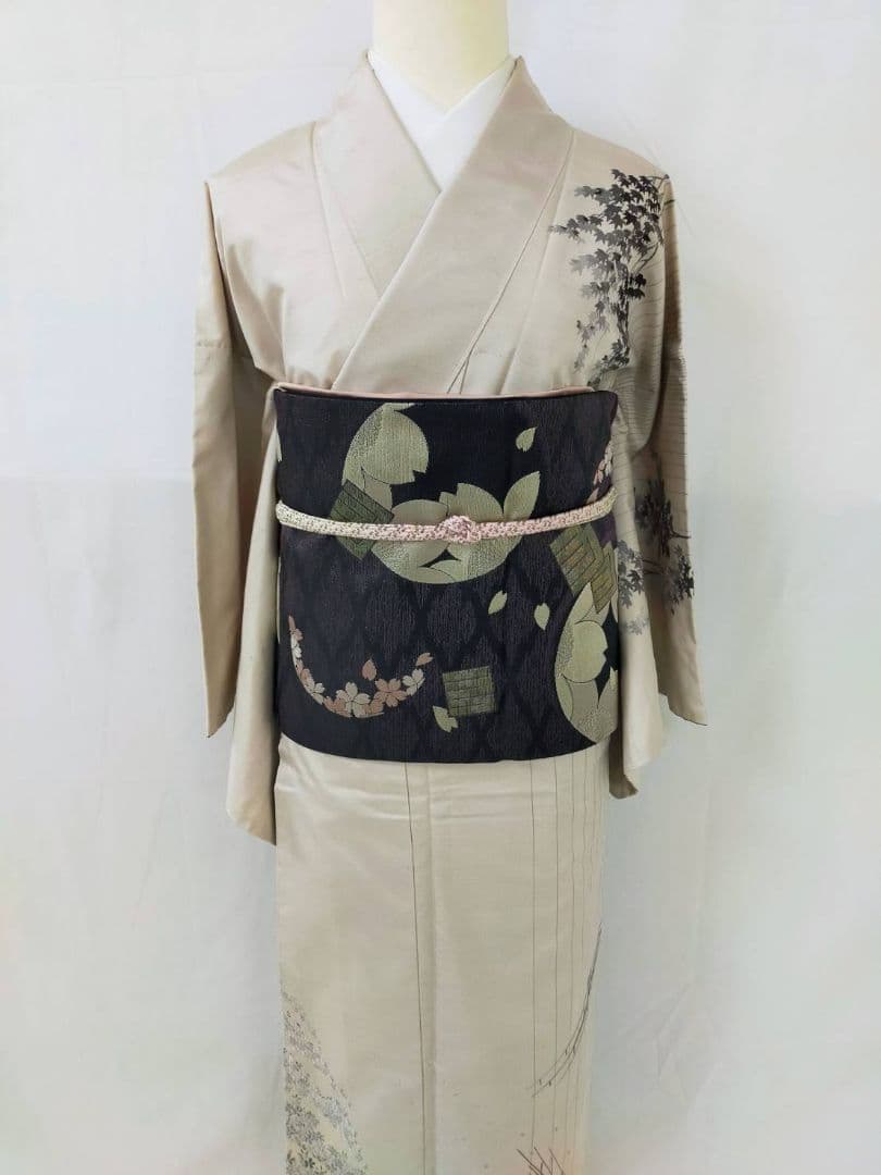 お見分け済　美品　正絹袷　総刺繍　紬地創作訪問着