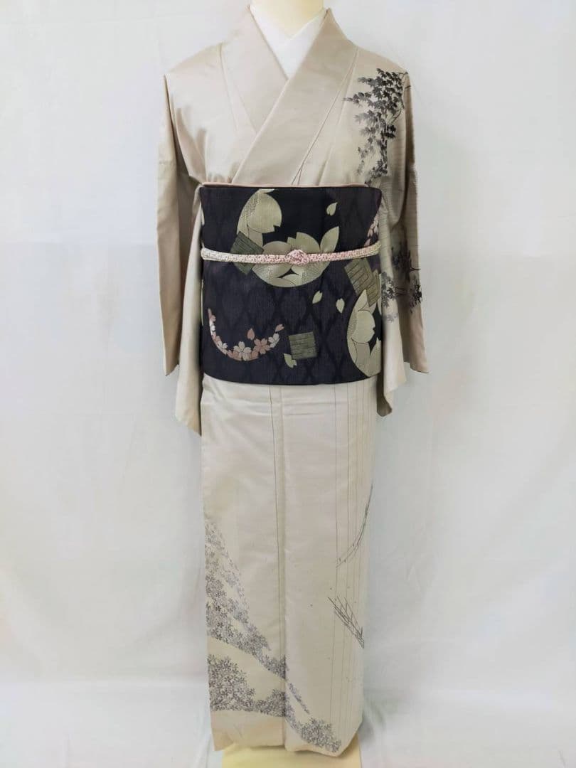 お見分け済　美品　正絹袷　総刺繍　紬地創作訪問着