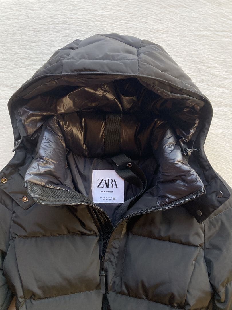 ZARA Ski Collection ブラックダウンジャケット