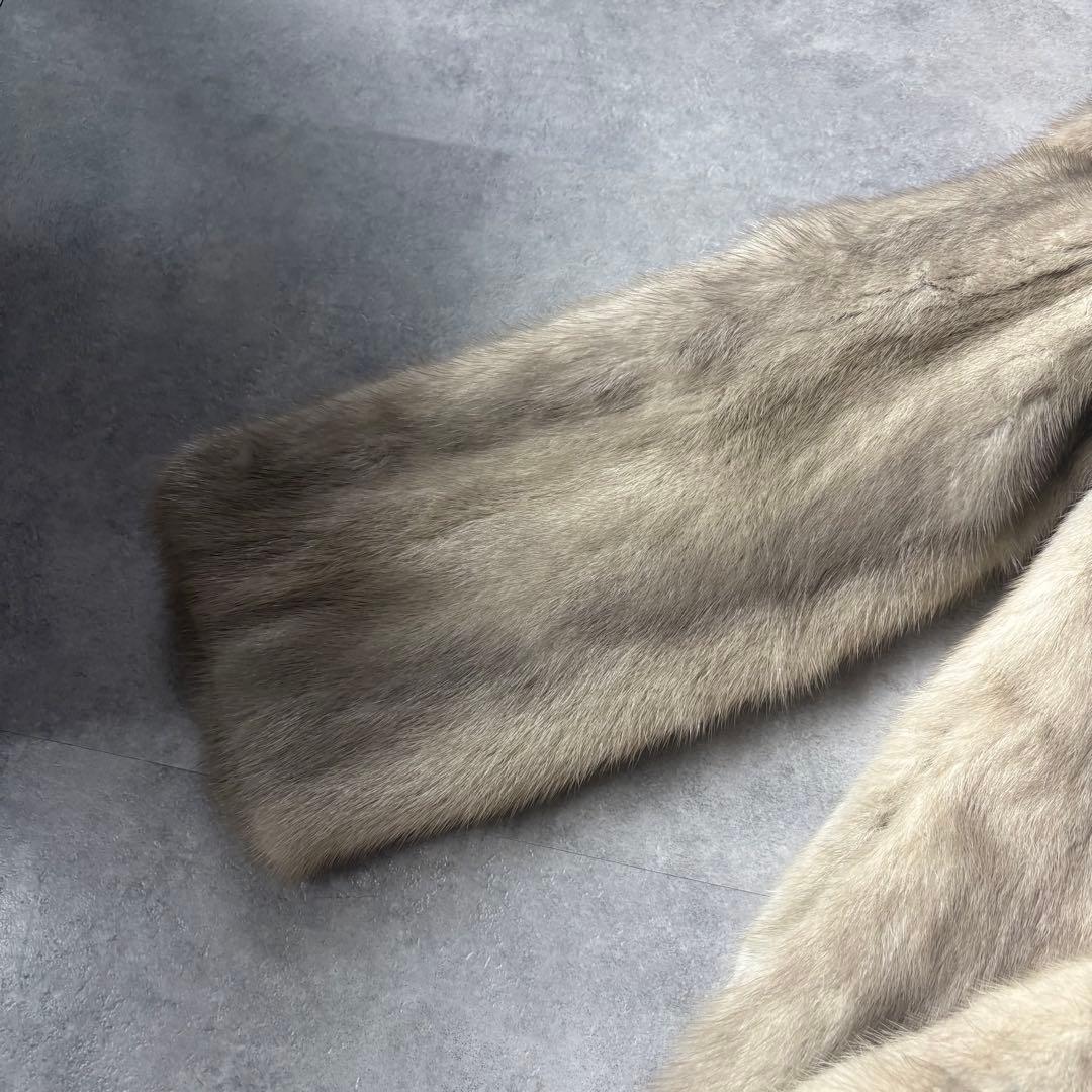 毛並み◎ 本皮　サファイアミンク　毛皮　11号　着丈69 シルバー　ハーフ L