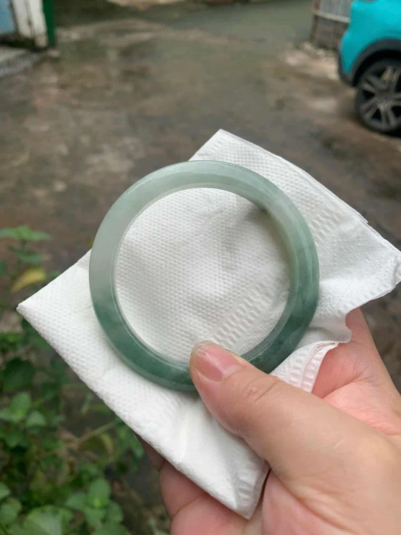 ミャンマー産天然A貨翡翠　緑翡翠バングル　鑑定書付き 58.1 mm