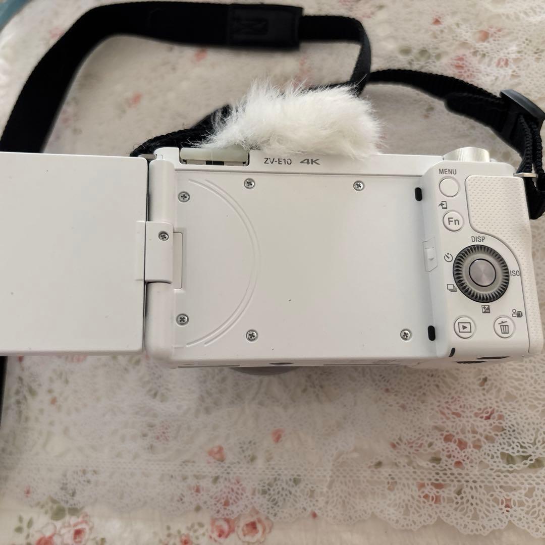 SONY ZV-E10パワーズームレンズキット ホワイト　白