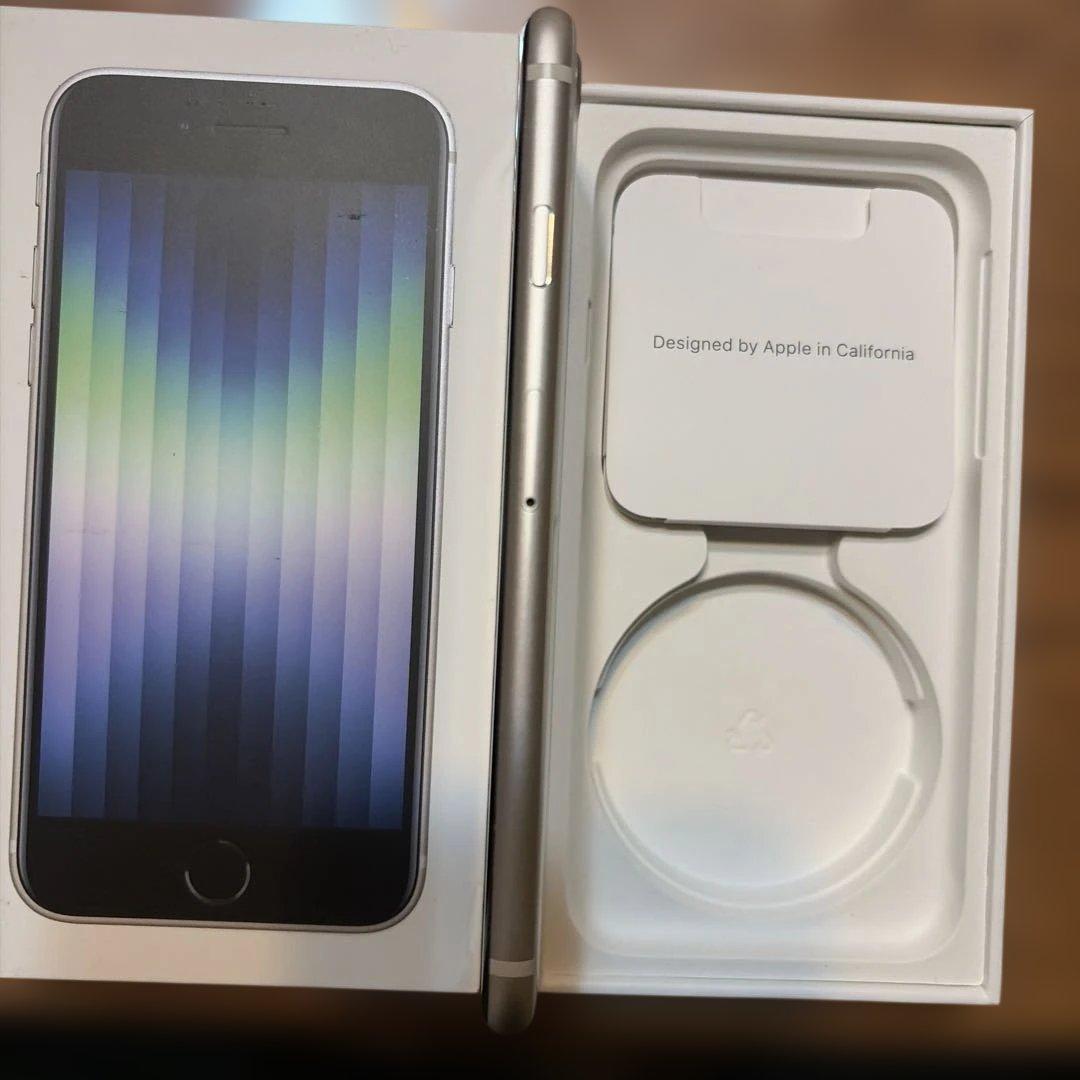 iPhone SE 第3世代 64GB Starlight