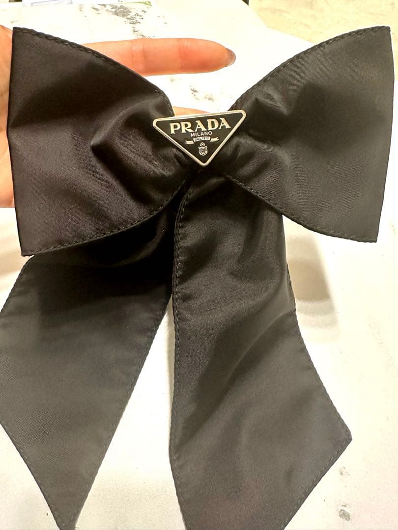 PRADA Re-Nylonヘアクリップ　バレッタ