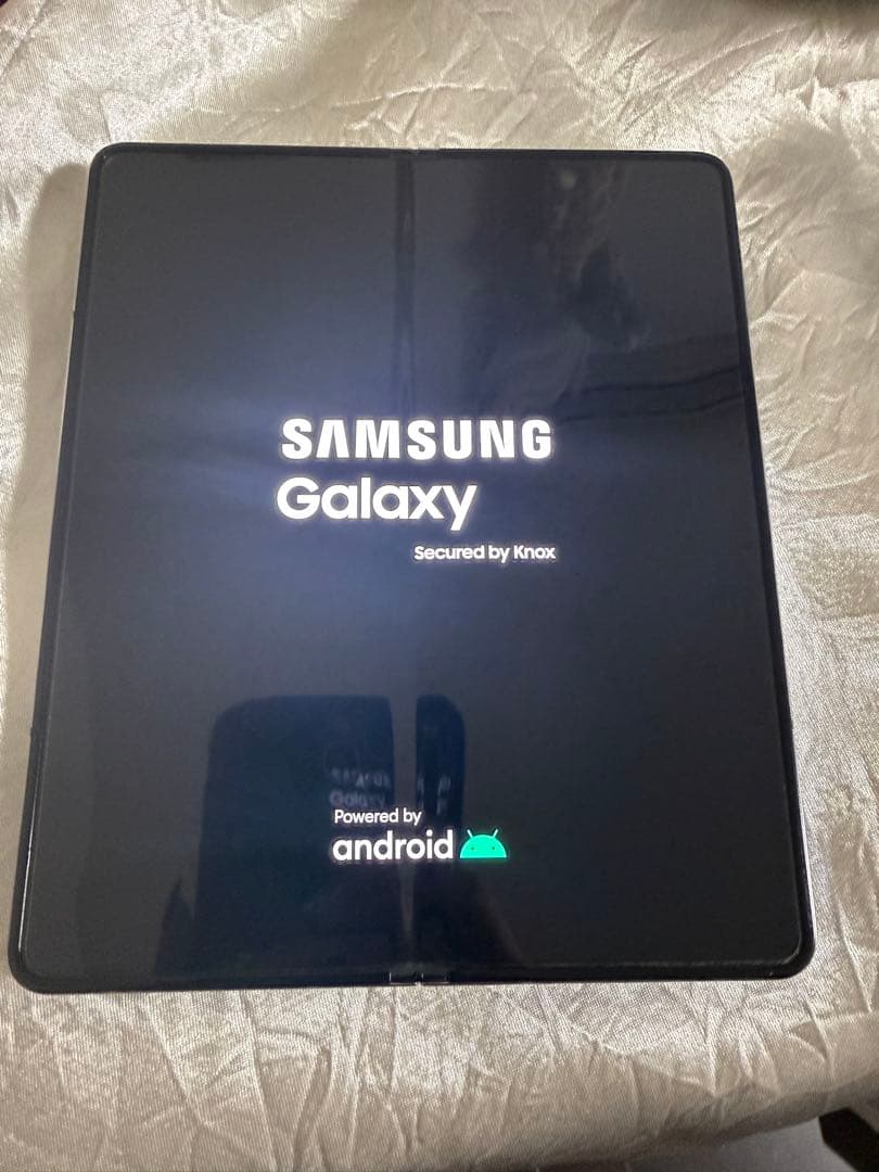 Samsung Galaxy Z Fold5 本体