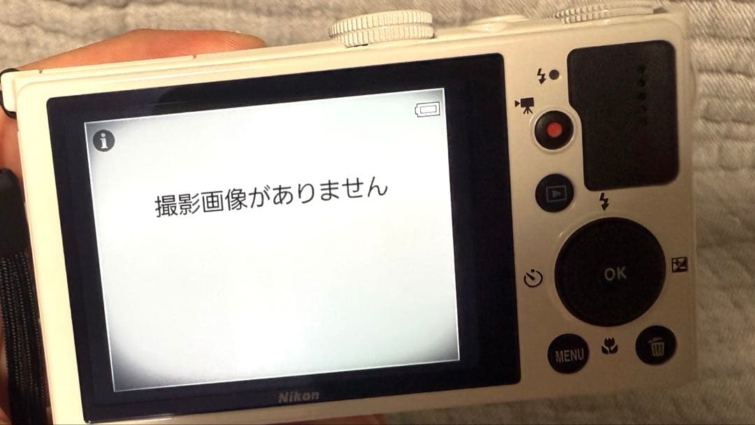 【美品】Nikon ニコン COOLPIX P330 WH ホワイト デジカメ