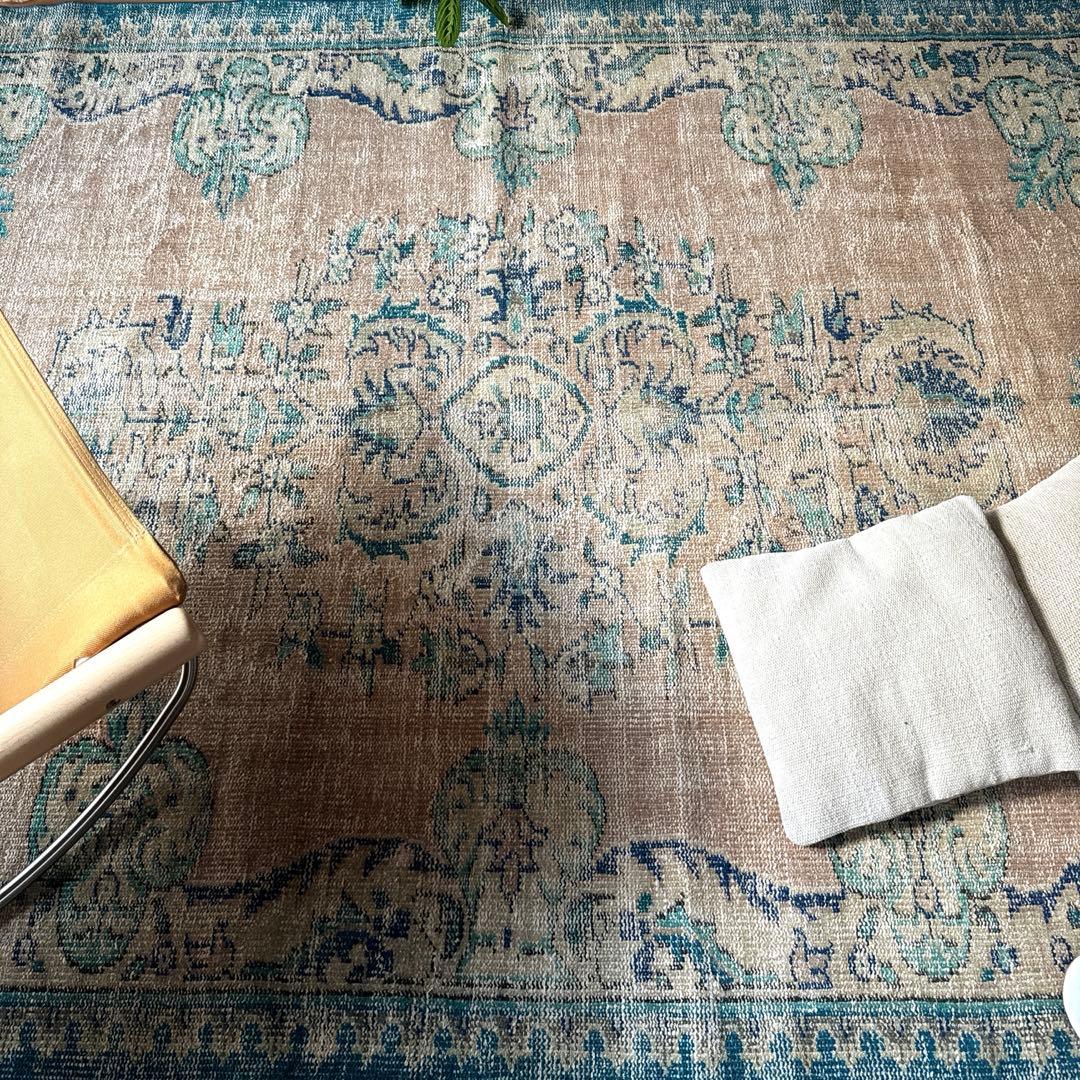 大判172×235淡いブラウンベージュ×ブルー　擦れトルコヴィンテージラグ