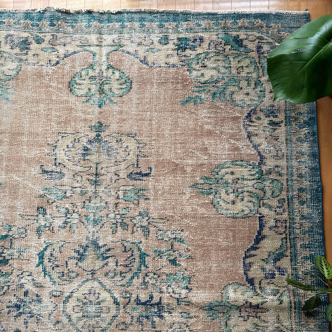 大判172×235淡いブラウンベージュ×ブルー　擦れトルコヴィンテージラグ