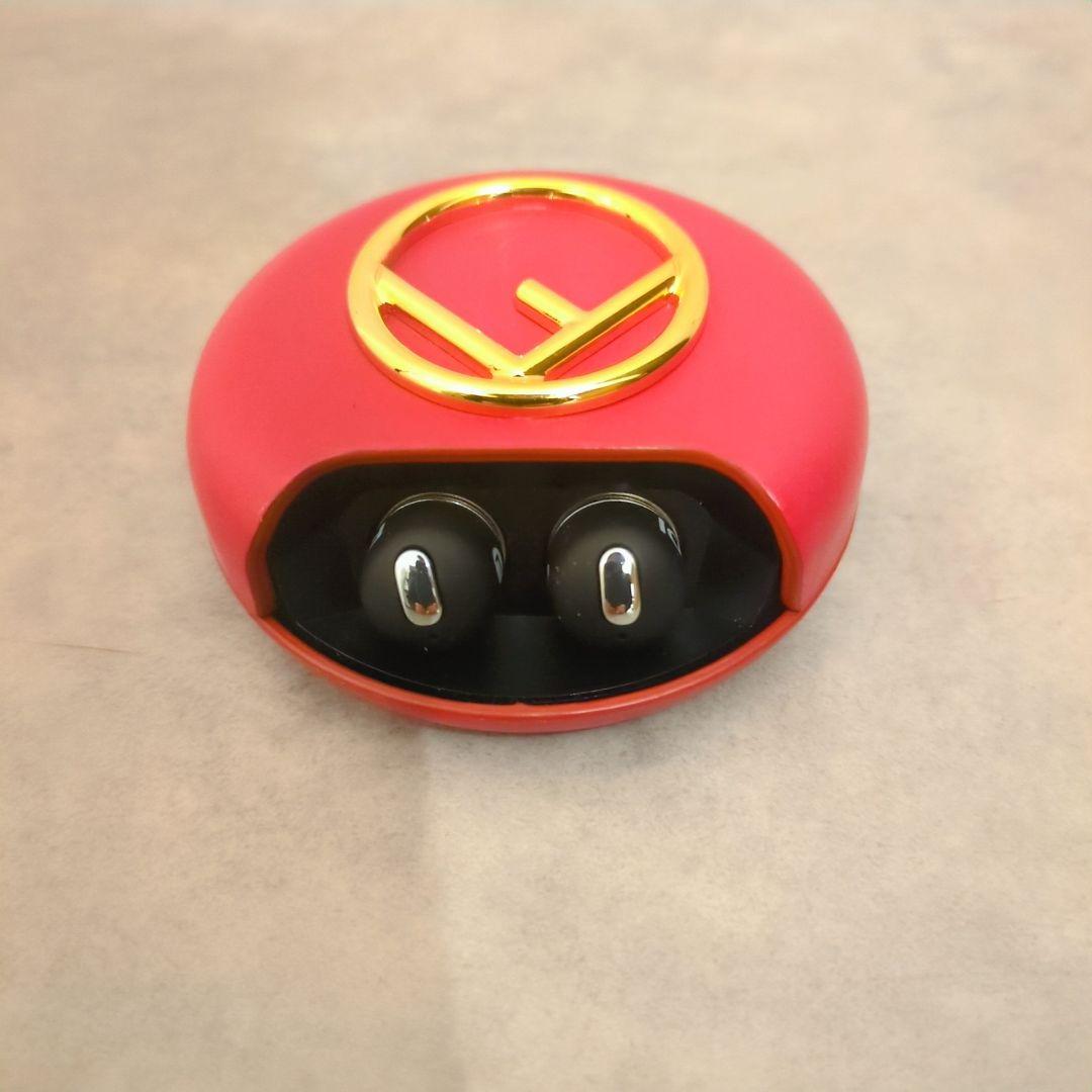 FENDI フェンディ ワイヤレスイヤホン Bluetooth 7AR732 赤