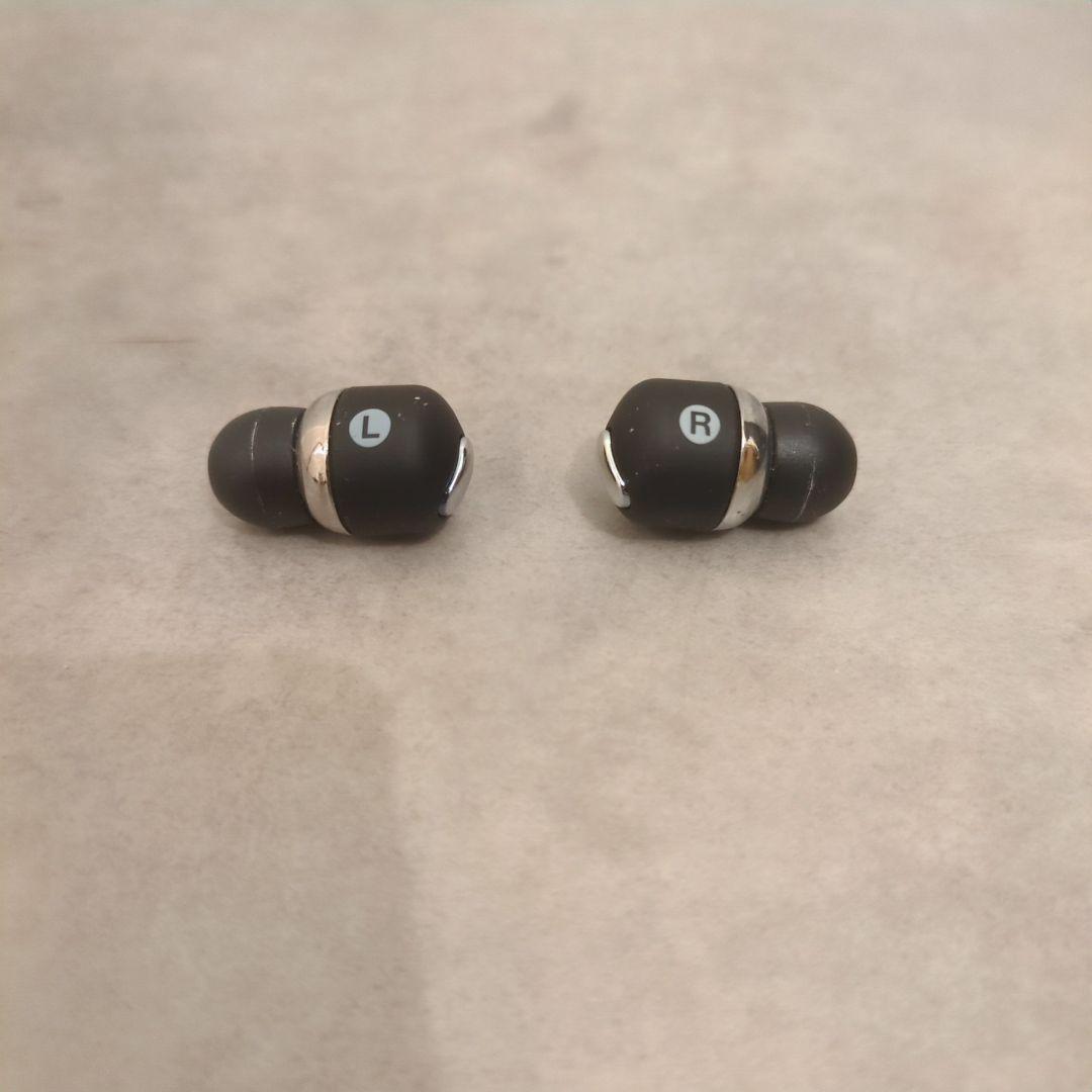 FENDI フェンディ ワイヤレスイヤホン Bluetooth 7AR732 赤