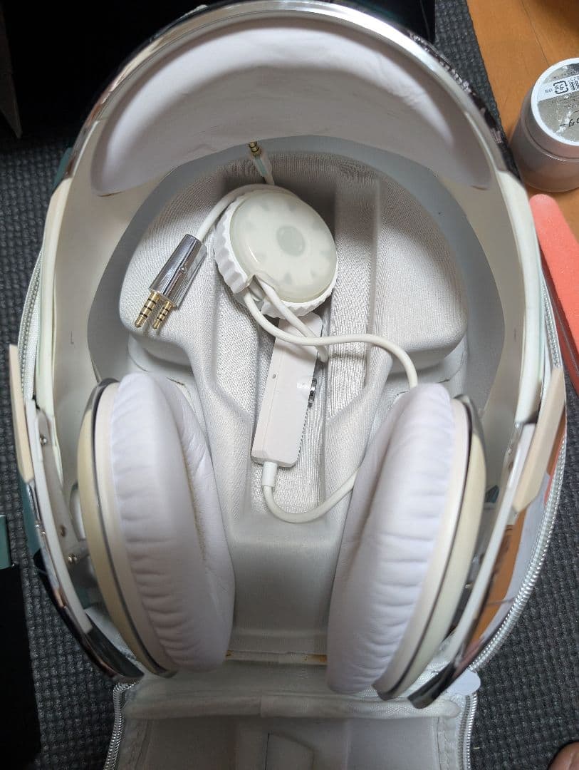 ダフトパンク トリプルコラボヘッドホン モンスターヘッドフォン トロン