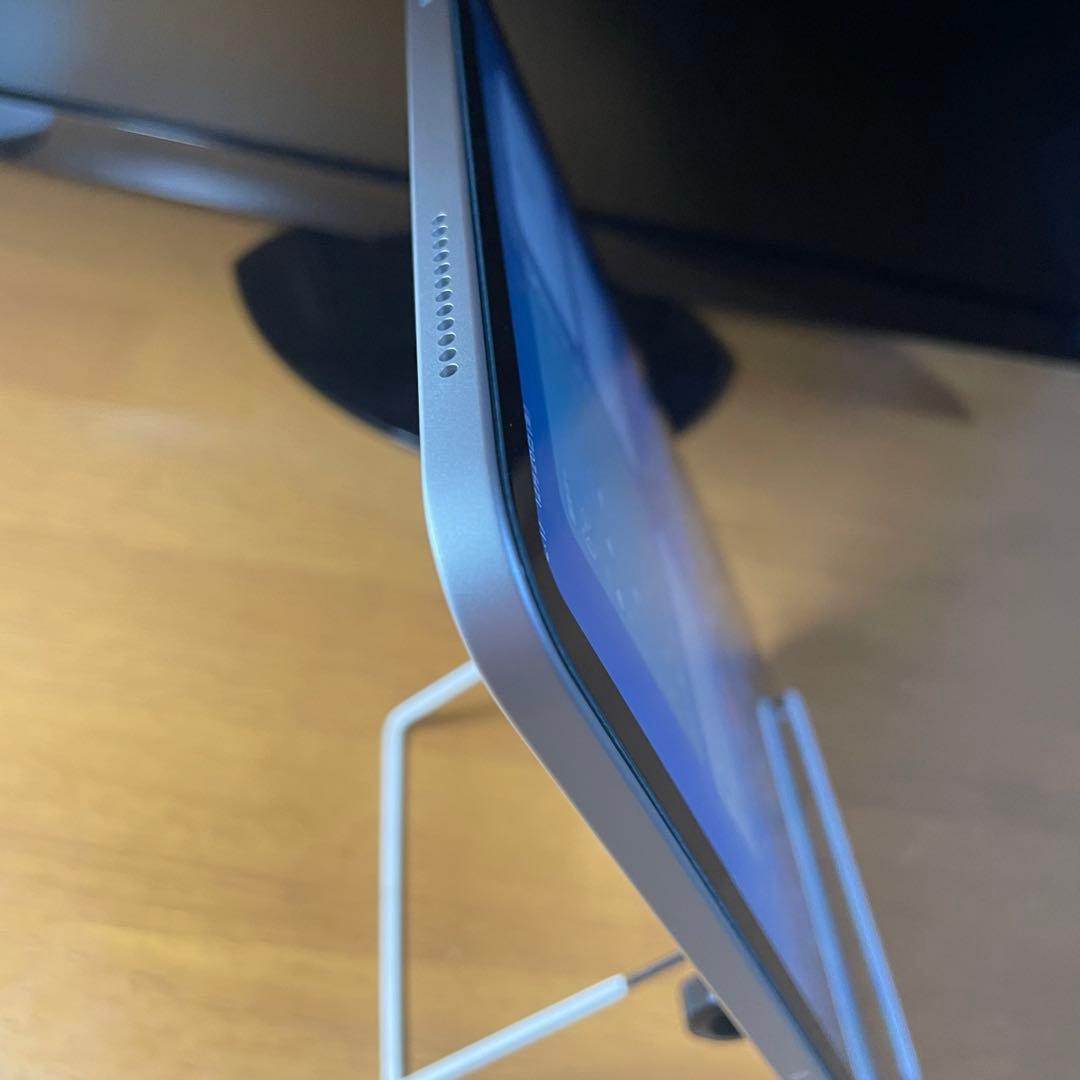 キーボード付き iPad A16 第11世代 バッテリー100%