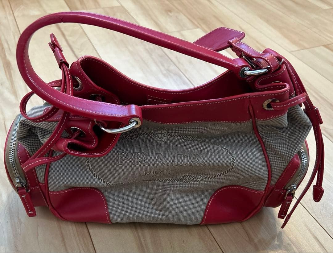 PRADA バック