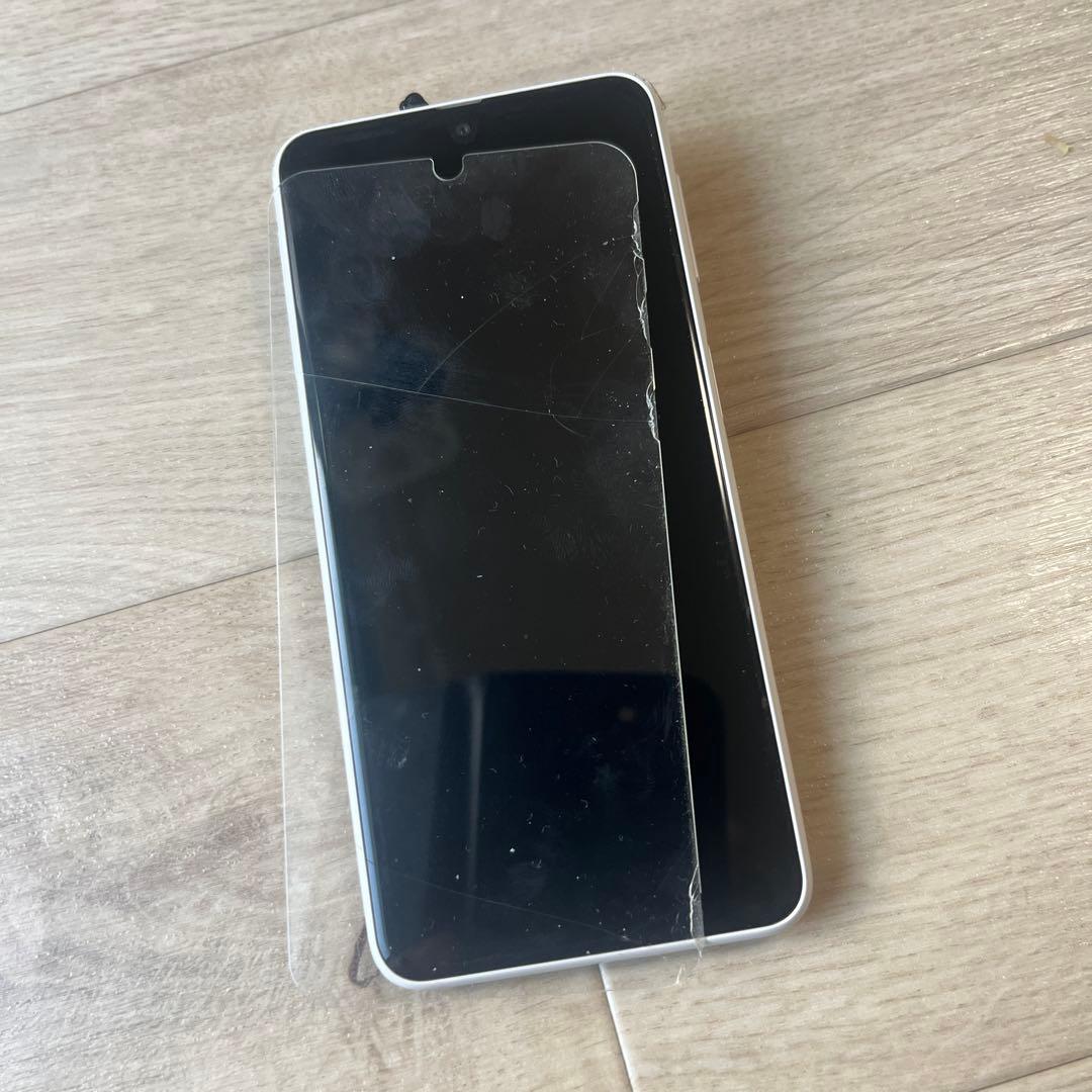 Samsung Galaxy ホワイト　携帯ケース付き