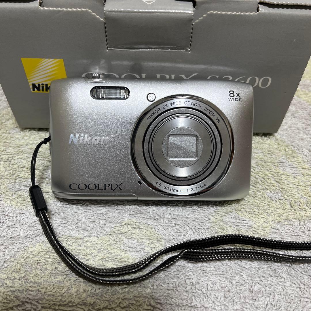 Nikon COOLPIX S3600 本体 シルバー