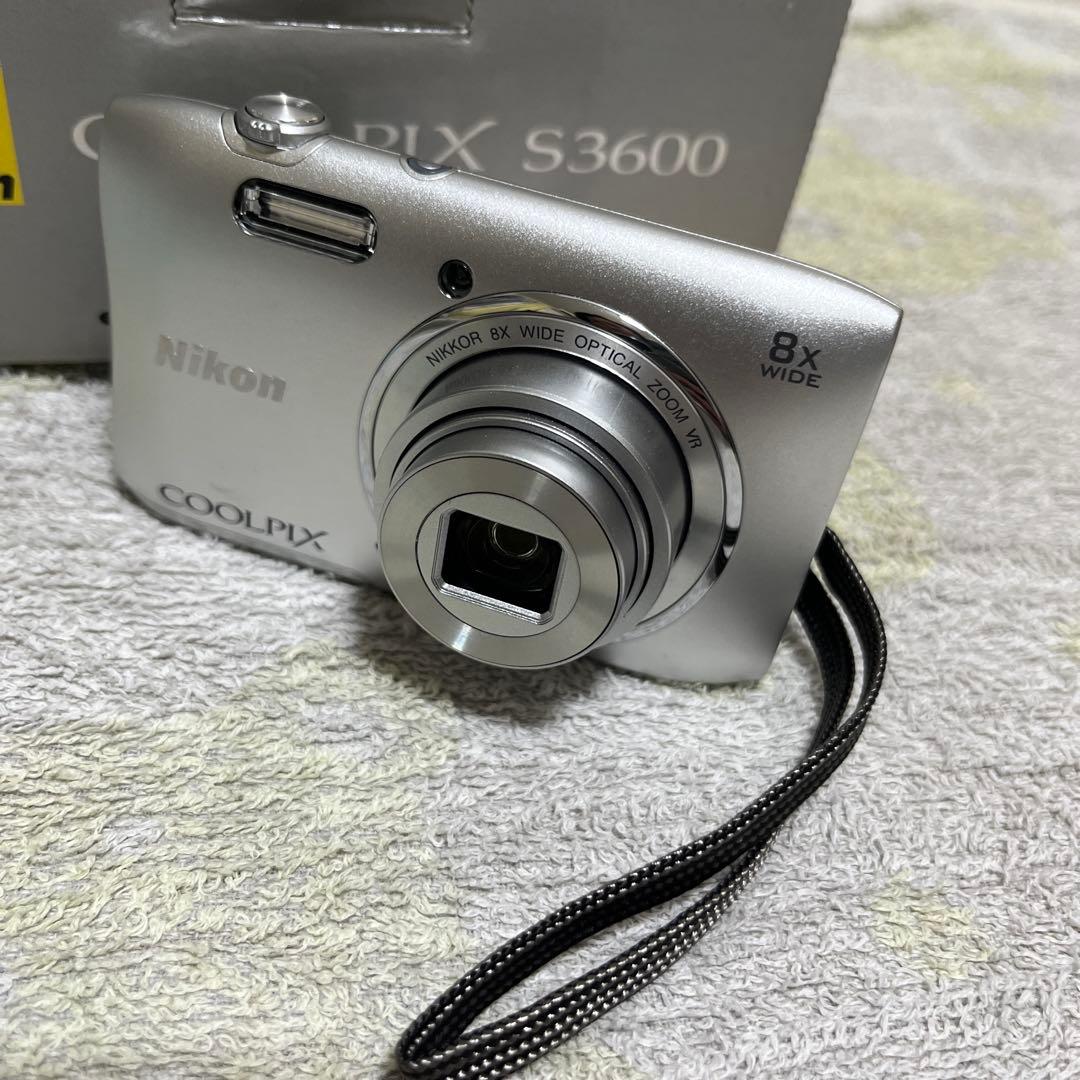Nikon COOLPIX S3600 本体 シルバー