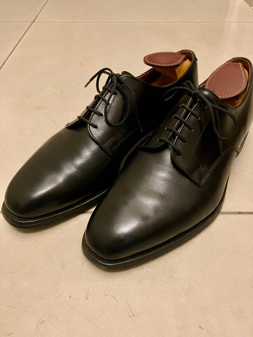 【一生モノ！トリッカーズ】プレーントゥ・8h・黒表革