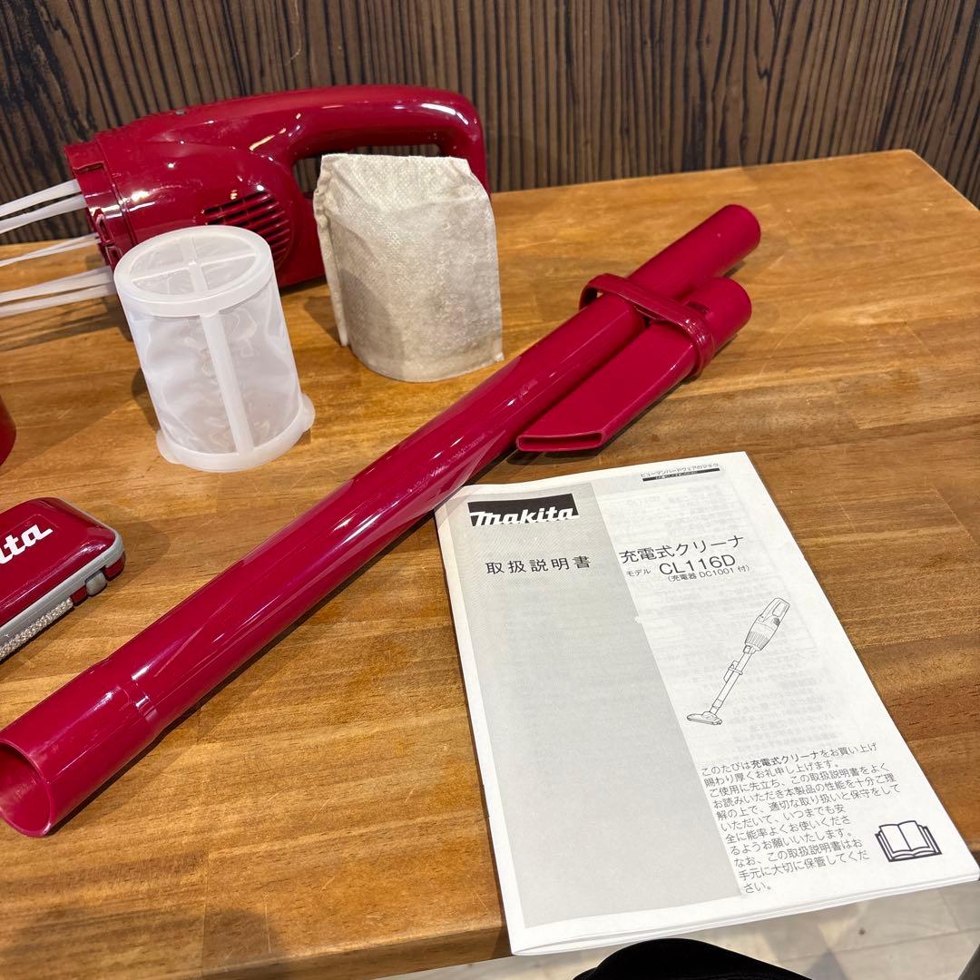 美品　マキタ makita 充電式 クリーナー CL116D 2024年