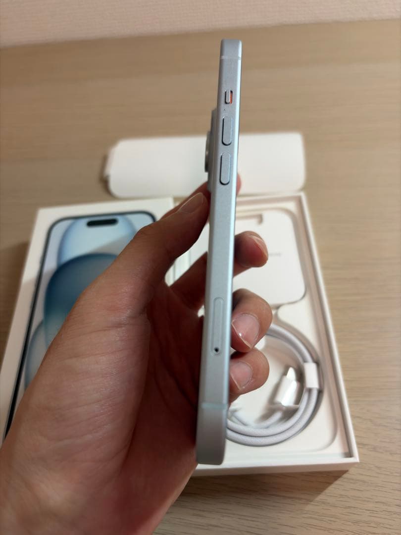 Apple iPhone 15 128GB ブルー
