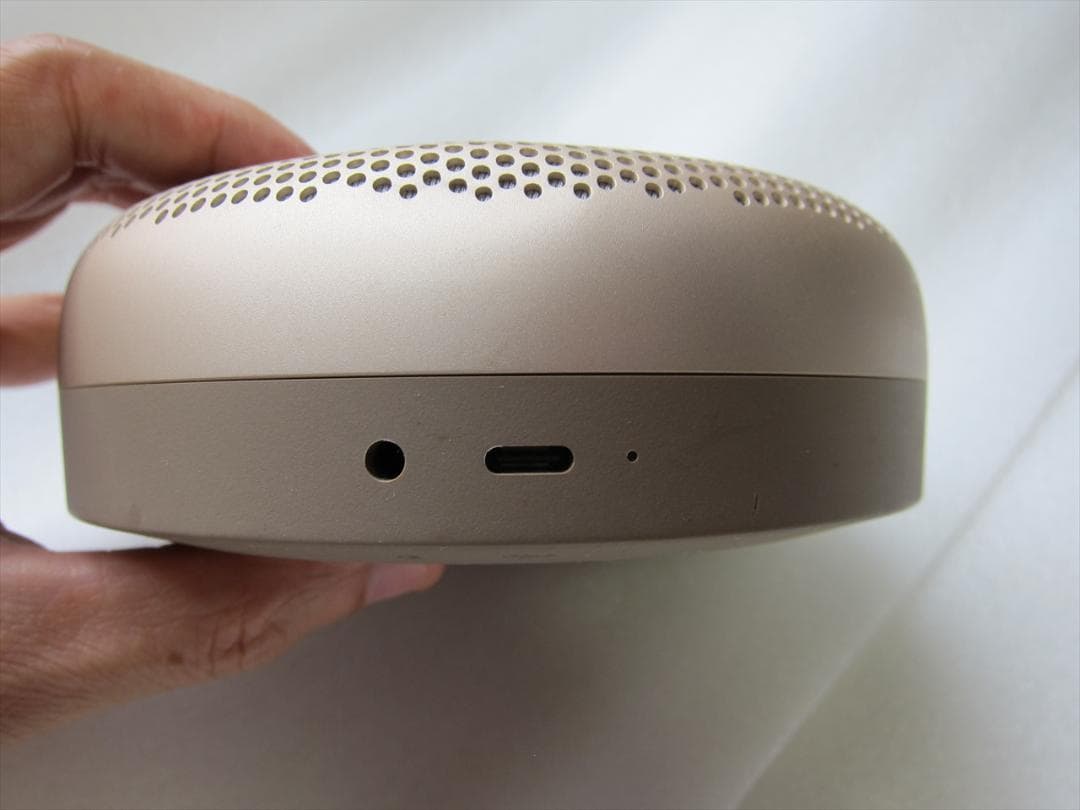 Bang&Olufsen Beosound A1 ワイヤレススピーカーb&O