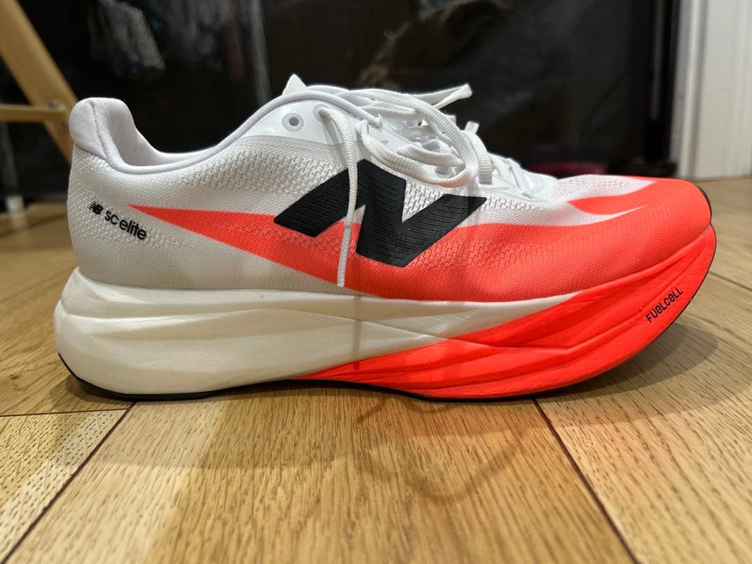 にょん ニューバランスSuperComp Elite v5 26.5