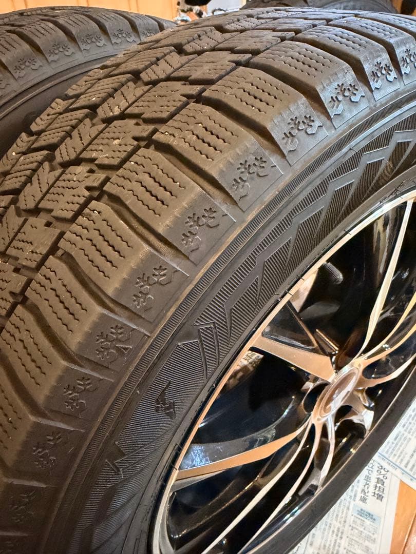 2023年製 スタッドレス 205/60R16 グッドイヤー ICE NAVI8