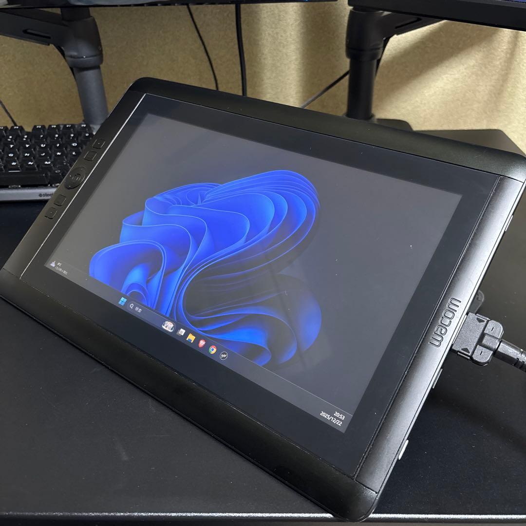液タブ・ペンタブ Wacom Cintiq 13HD